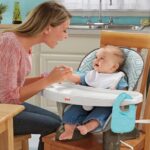Nên mua các loại ghế ăn dặm du lịch gấp gọn thế nào cho bé?
